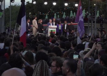 FRANSIZ PARLAMENTERLER: ROJAVA MODEL SUNUYOR; KORUNMALI